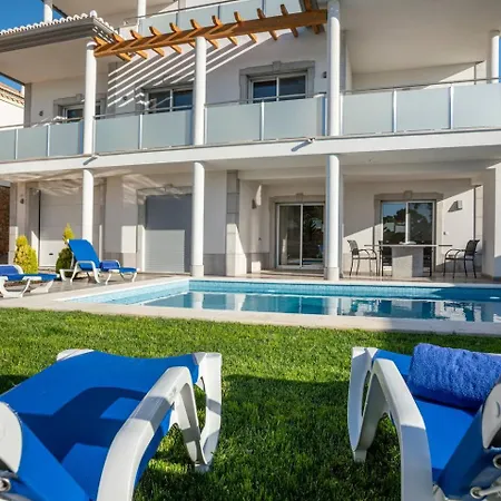 וילה Luxury Vau With Private Heated Pool פורטימאו