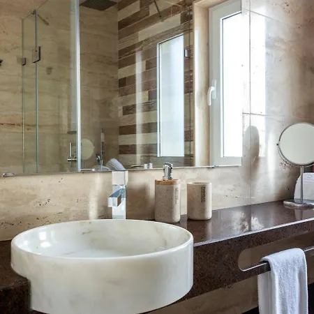Luxury Vau With Private Heated Pool Villa Portimão