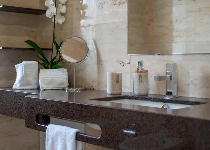 Luxury Vau With Private Heated Pool Вілла Портіман