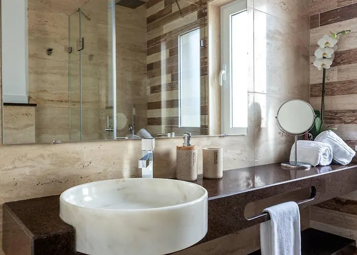 Luxury Vau With Private Heated Pool Villa Portimão