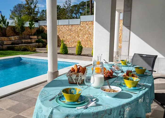 Вілла Luxury Vau With Private Heated Pool *