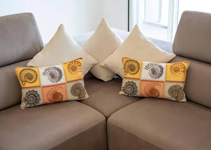 Luxury Vau With Private Heated Pool Villa *