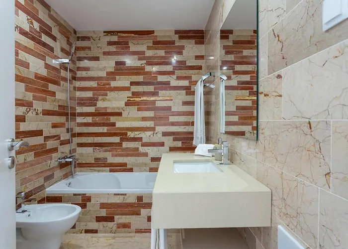 Luxury Vau With Private Heated Pool Villa *