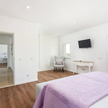 Luxury Vau With Private Heated Pool Villa