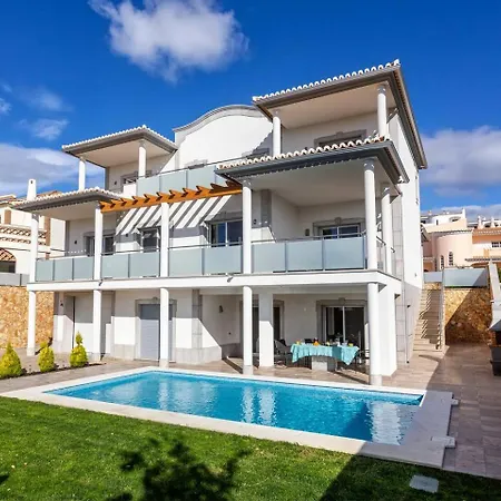 Luxury Vau With Private Heated Pool Villa *