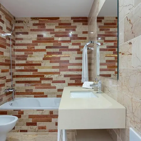 Luxury Vau With Private Heated Pool Villa *