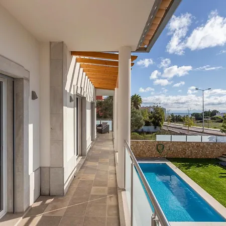 Luxury Vau With Private Heated Pool Villa Portimão